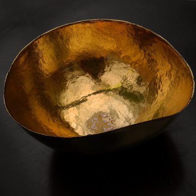 Amei Unrath-Ruof Keramik Schalenobjekt 1, Echtgoldpatina, Foto Unrath-Ruof
