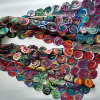 Barbara-Leippold-Preiss_Textil_Schal -Farbspiel_1